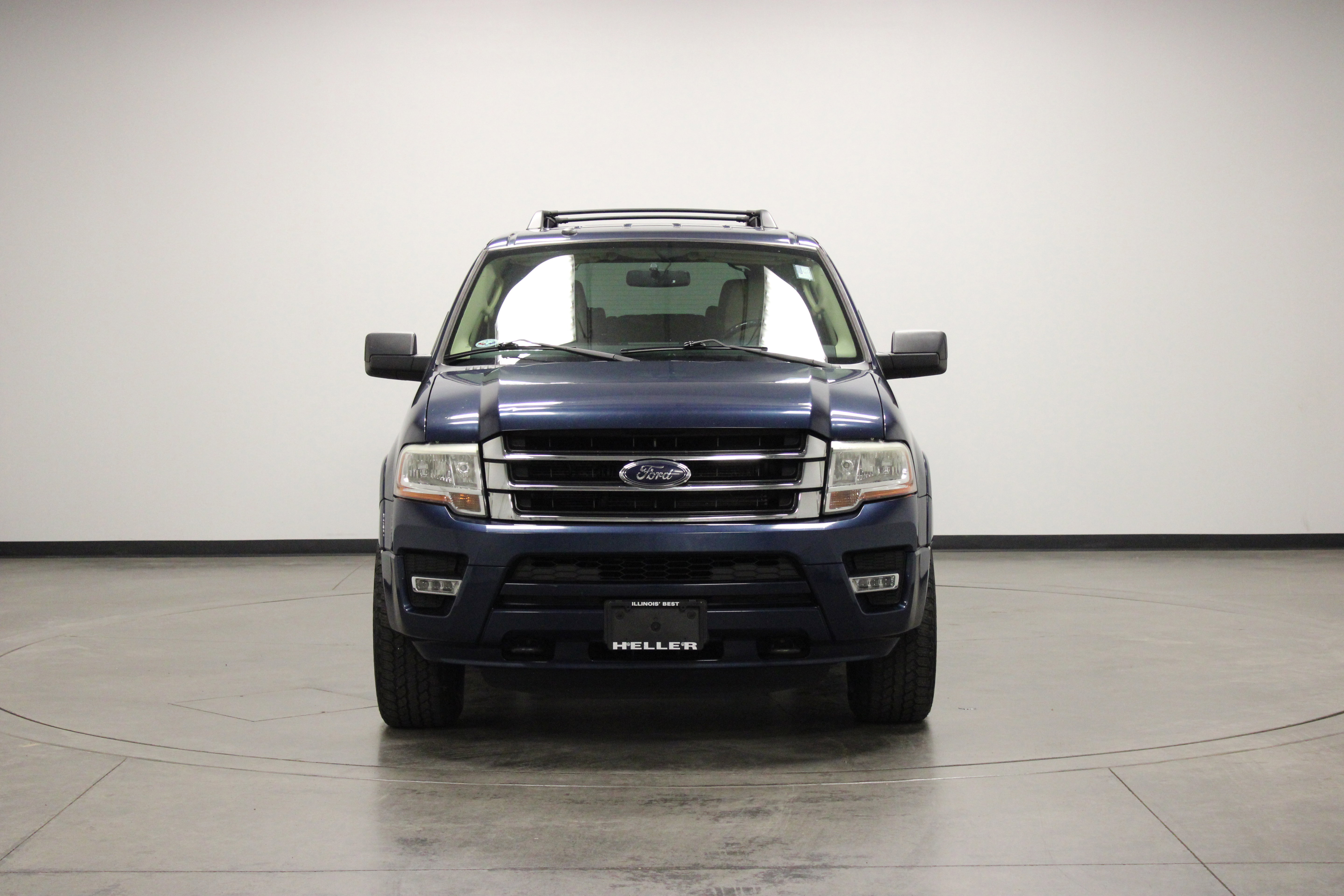 Used 2017 Ford Expedition EL XLT w/ Equipment Group 202A AWD/4WD image 3