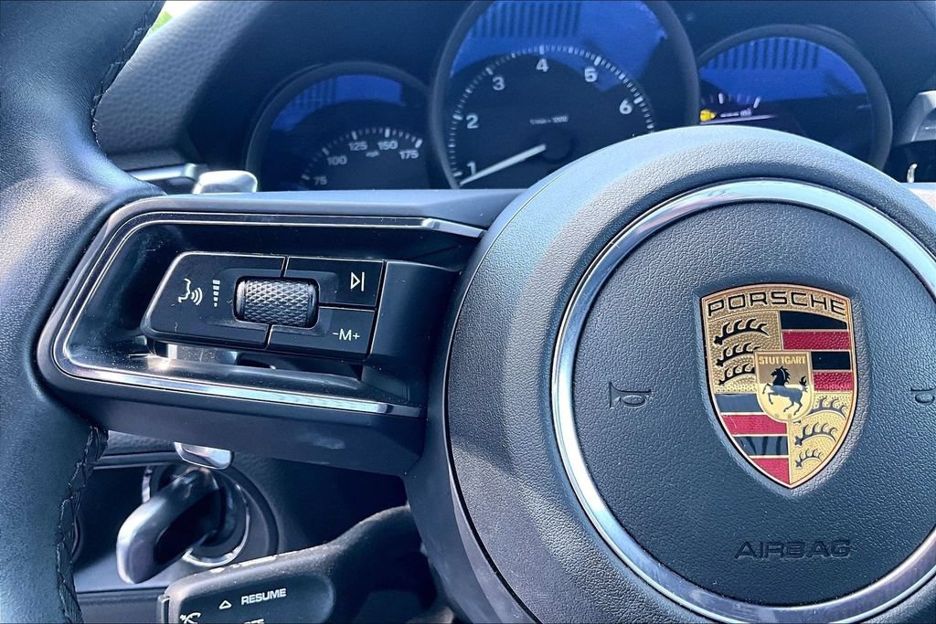Used 2022 Porsche Macan w/ Premium Package Plus AWD/4WD image 26