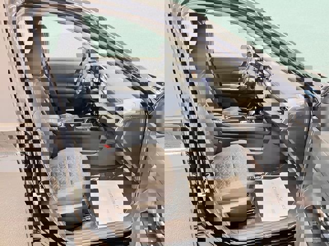 Used 2025 Nissan Kicks SV image 13