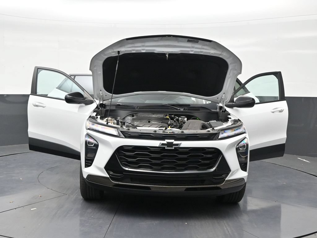 Used 2025 Chevrolet Trax ACTIV FWD image 32