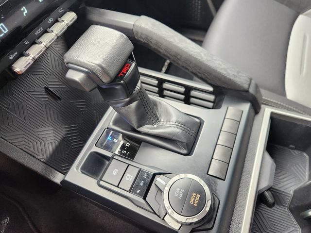 Used 2025 Toyota Tacoma TRD Sport AWD/4WD image 18