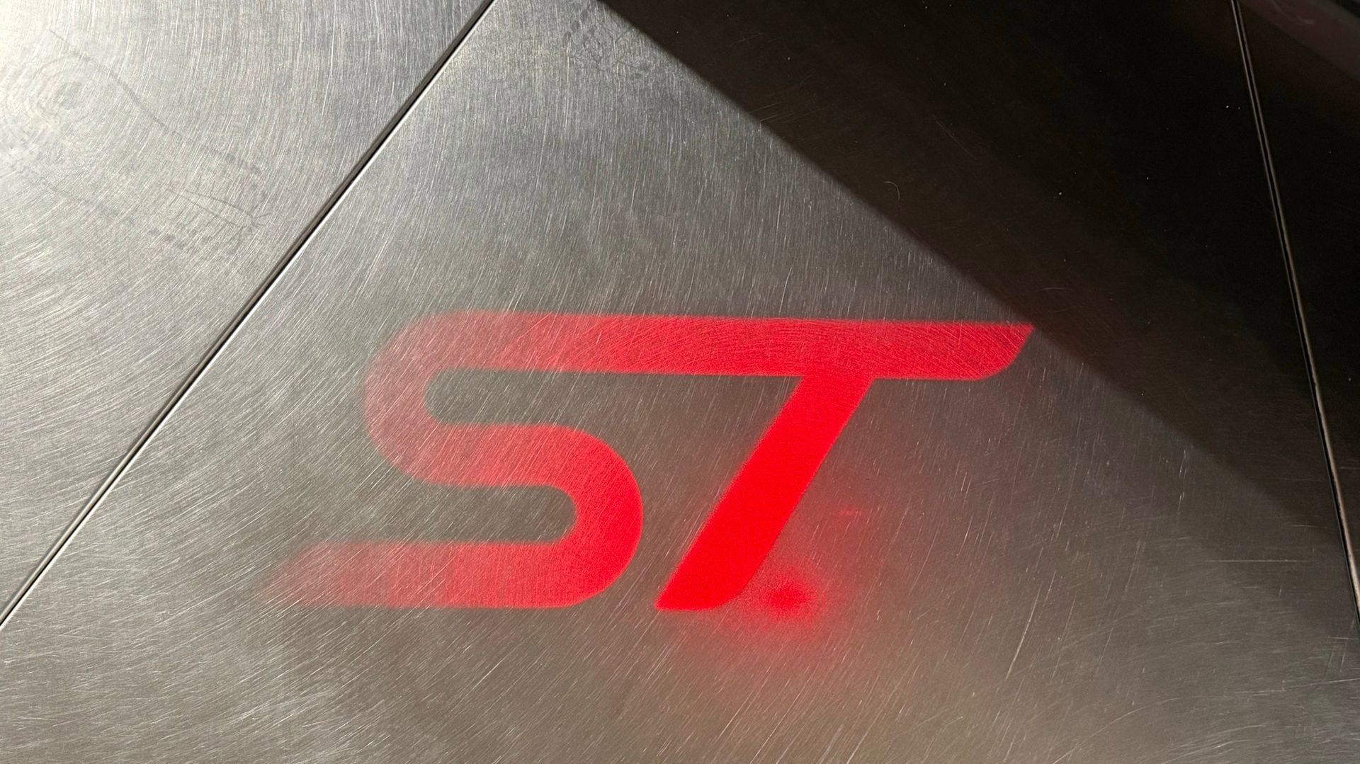 Used 2023 Ford Explorer ST w/ Equipment Group 401A image 17