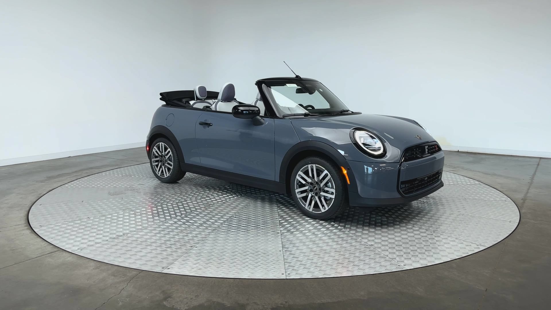 New 2026 MINI Cooper S FWD image 2