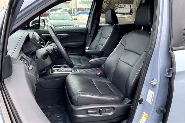 Used 2023 Honda Passport EX-L image 25