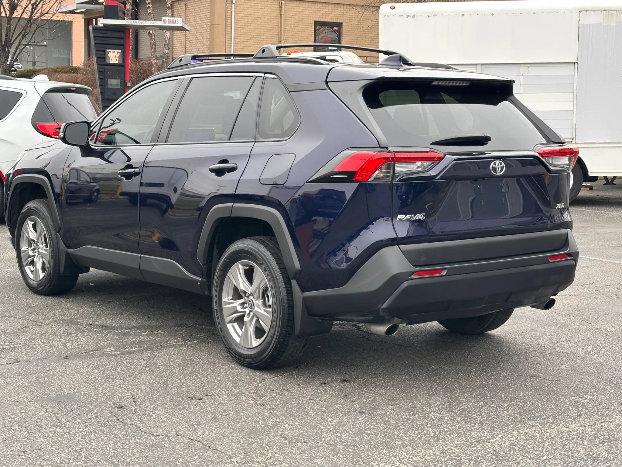 Used 2023 Toyota RAV4 XLE w/ Convenience Package FWD image 7