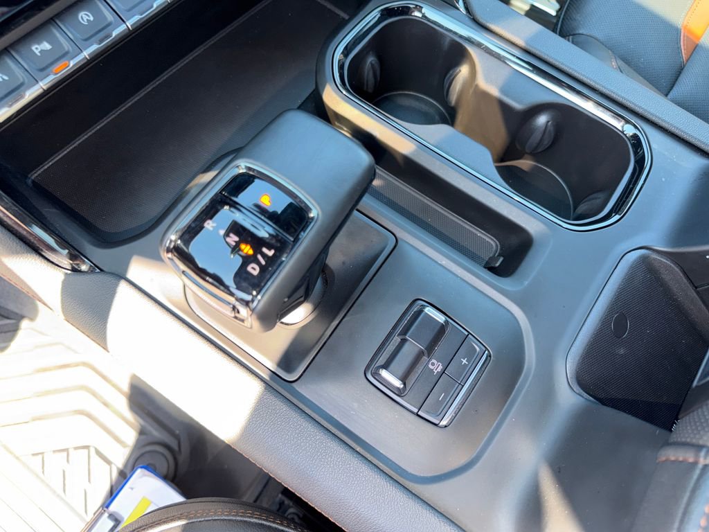 Used 2025 GMC Sierra 1500 AT4 w/ AT4 Premium Package image 28