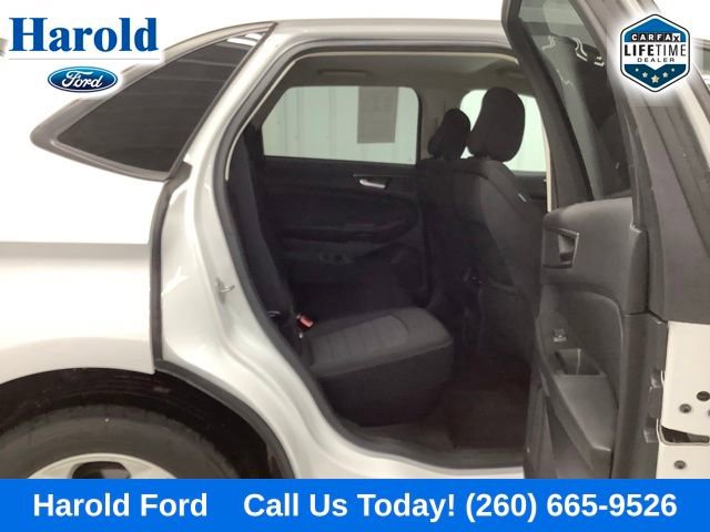 Used 2020 Ford Edge SE image 10