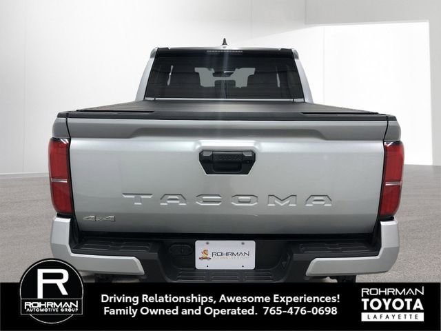 Used 2025 Toyota Tacoma SR5 AWD/4WD image 6