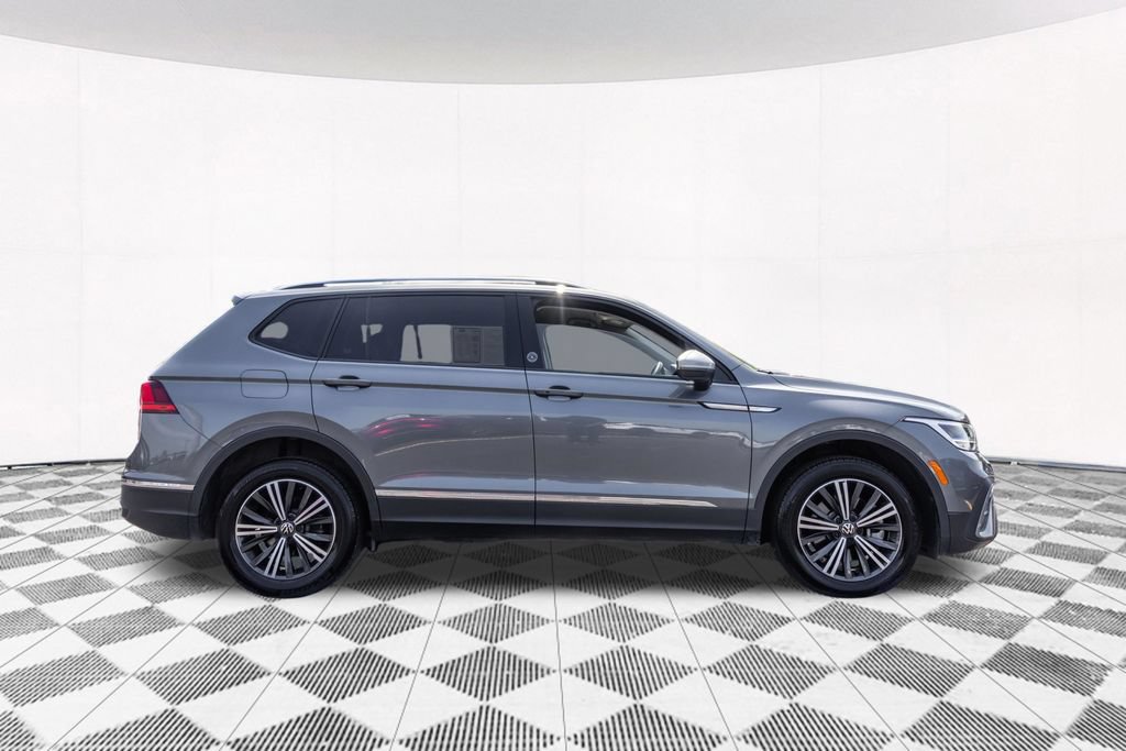 Certified 2024 Volkswagen Tiguan Wolfsburg Edition AWD/4WD image 10