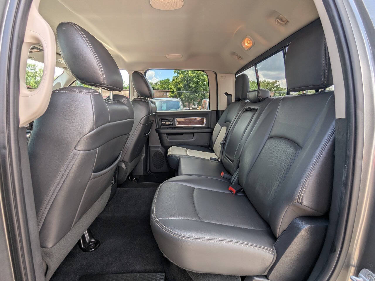 Used 2012 RAM 1500 Laramie AWD/4WD image 13
