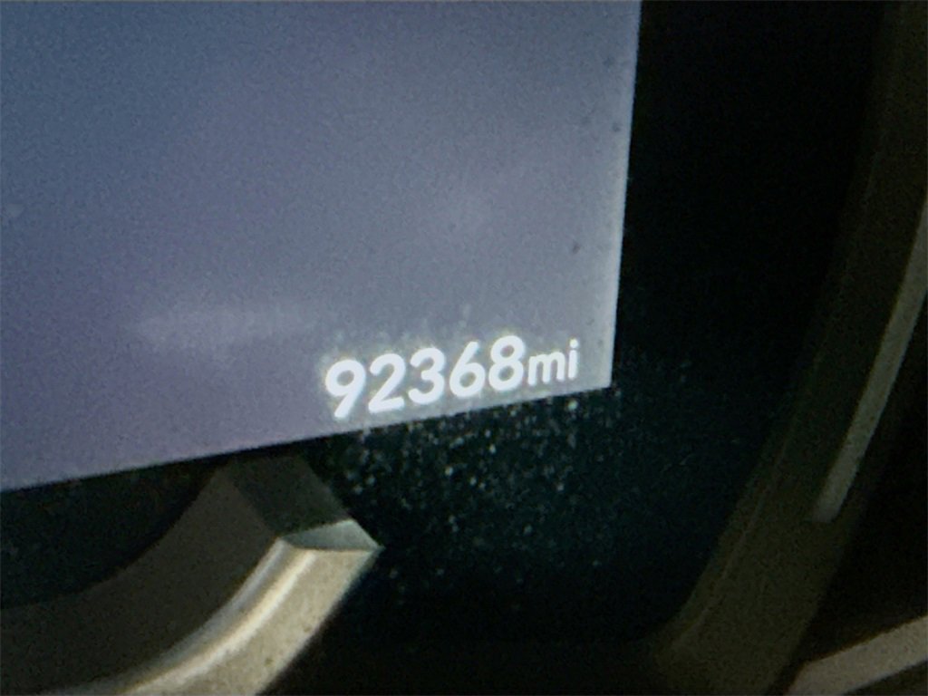 Used 2020 Hyundai Santa Fe Limited image 4