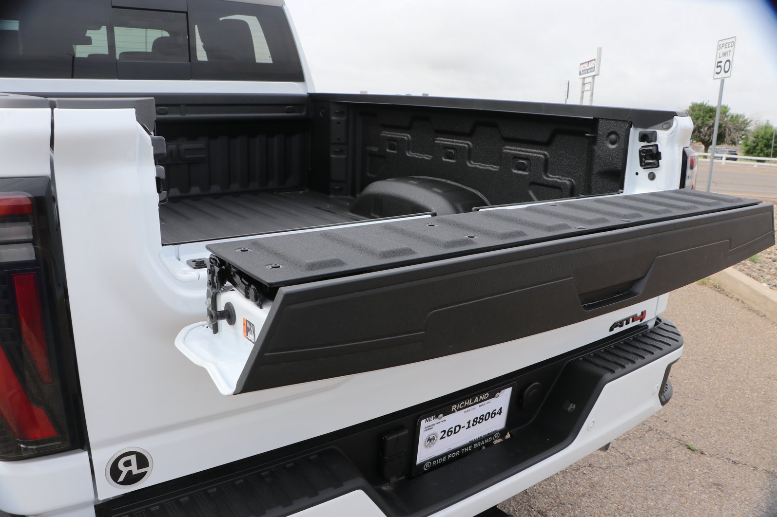 New 2026 GMC Sierra 2500 AT4 AWD/4WD image 28