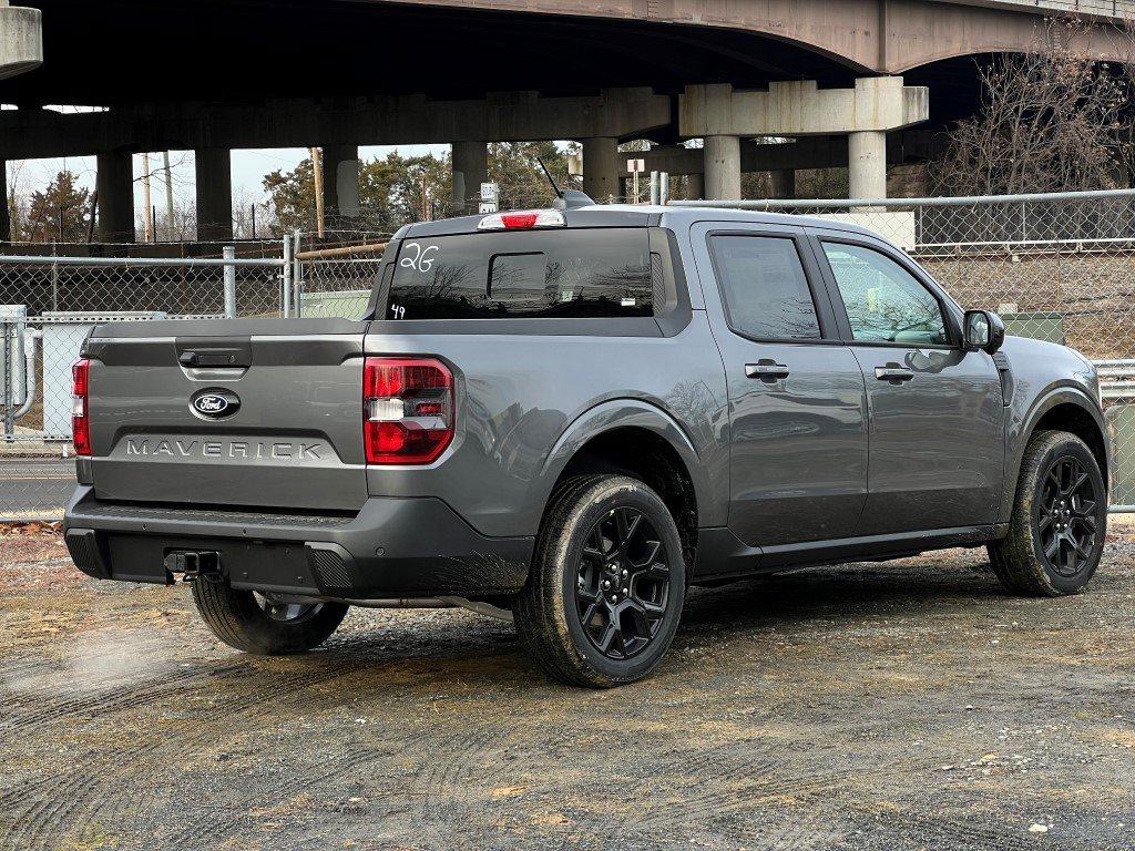 New 2026 Ford Maverick Lariat w/ Black Appearance Package image 4