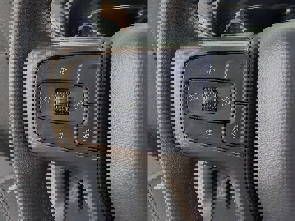 Used 2022 Chevrolet Silverado 3500 High Country image 11