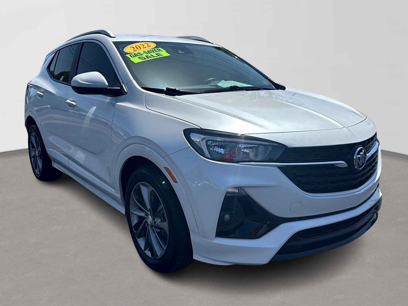 Used 2022 Buick Encore GX Preferred w/ Sport Touring Package FWD image 2