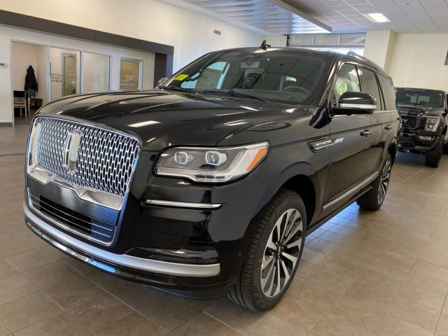 New 2024 Lincoln Navigator Reserve AWD/4WD image 4