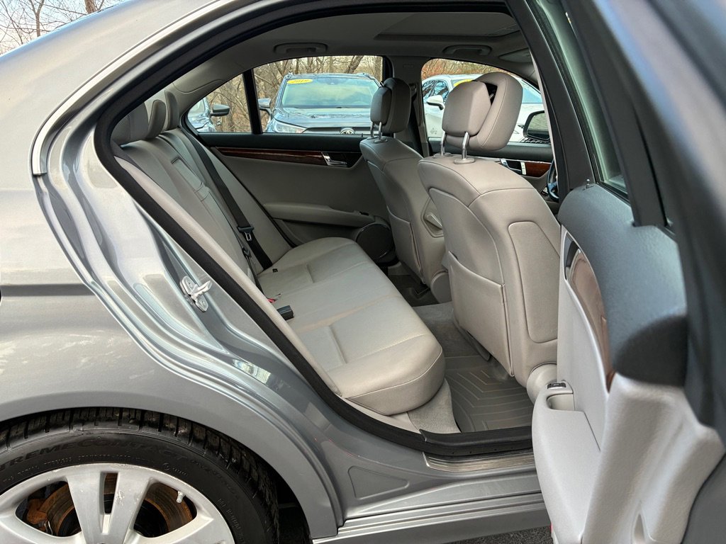 Used 2008 Mercedes-Benz C 300 4MATIC Sedan image 22