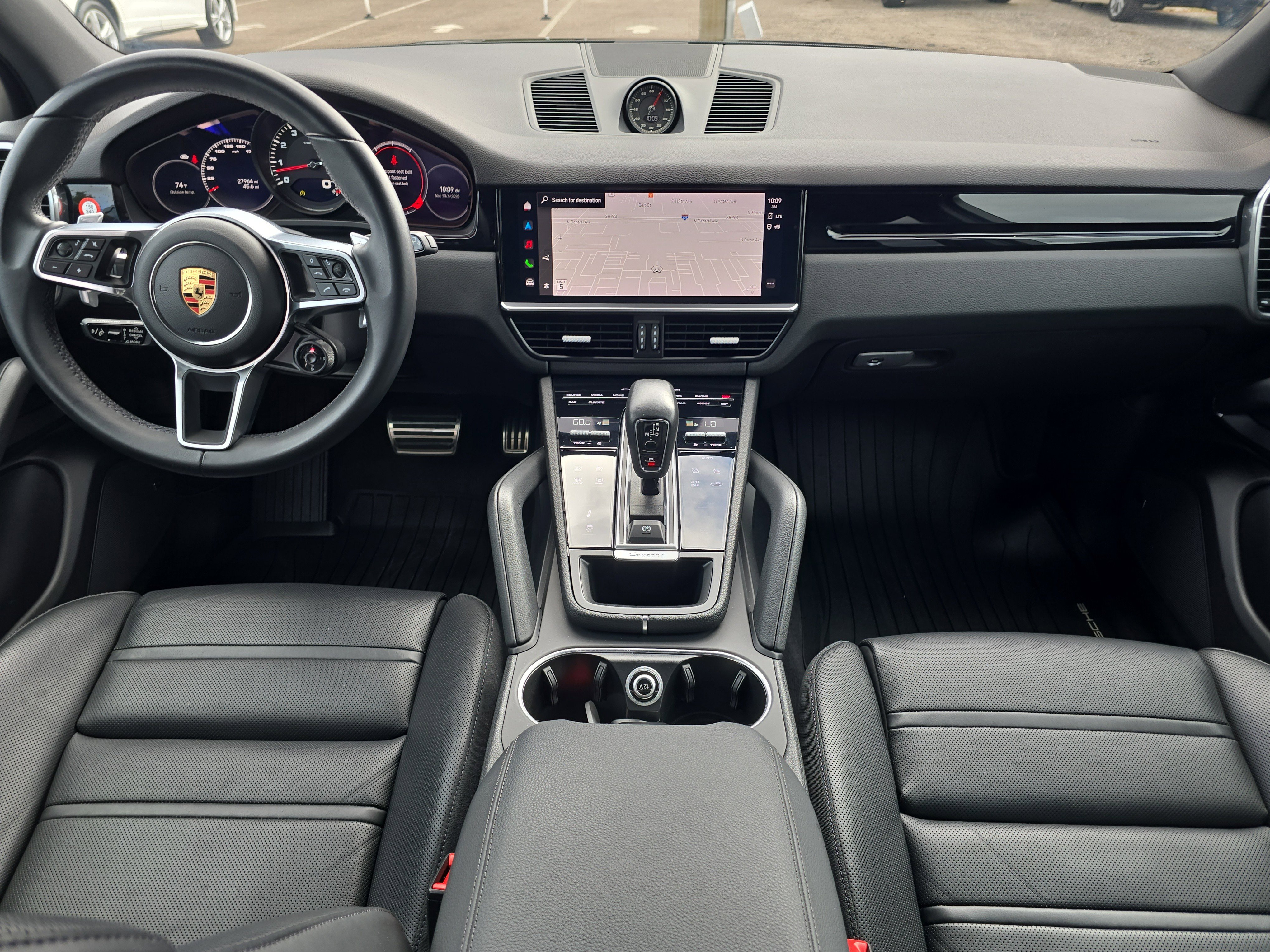 Used 2023 Porsche Cayenne S Platinum image 11