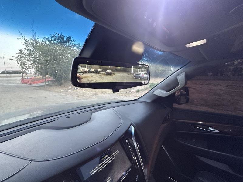Used 2017 Cadillac Escalade Luxury AWD/4WD image 16