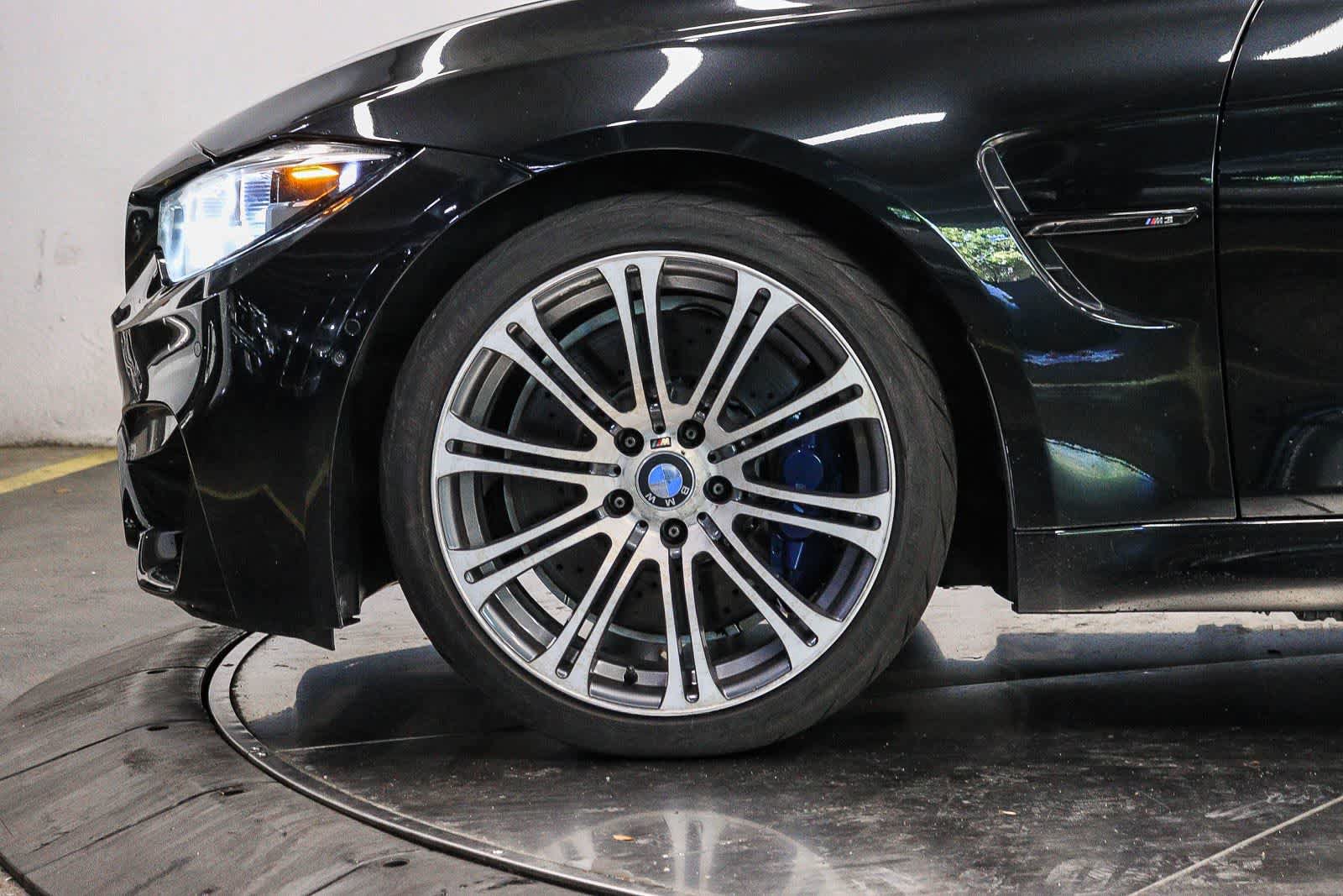 Used 2018 BMW M3 w/ Competition Package RWD image 9