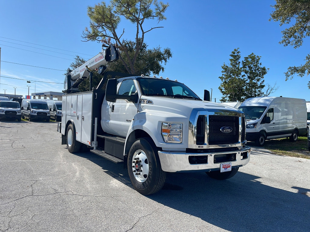 New 2026 Ford F750 2WD SuperCab Super Duty image 4