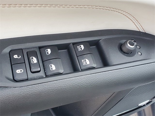 New 2026 Jeep Compass Limited w/ Sun, Sound & Navigation Group image 17