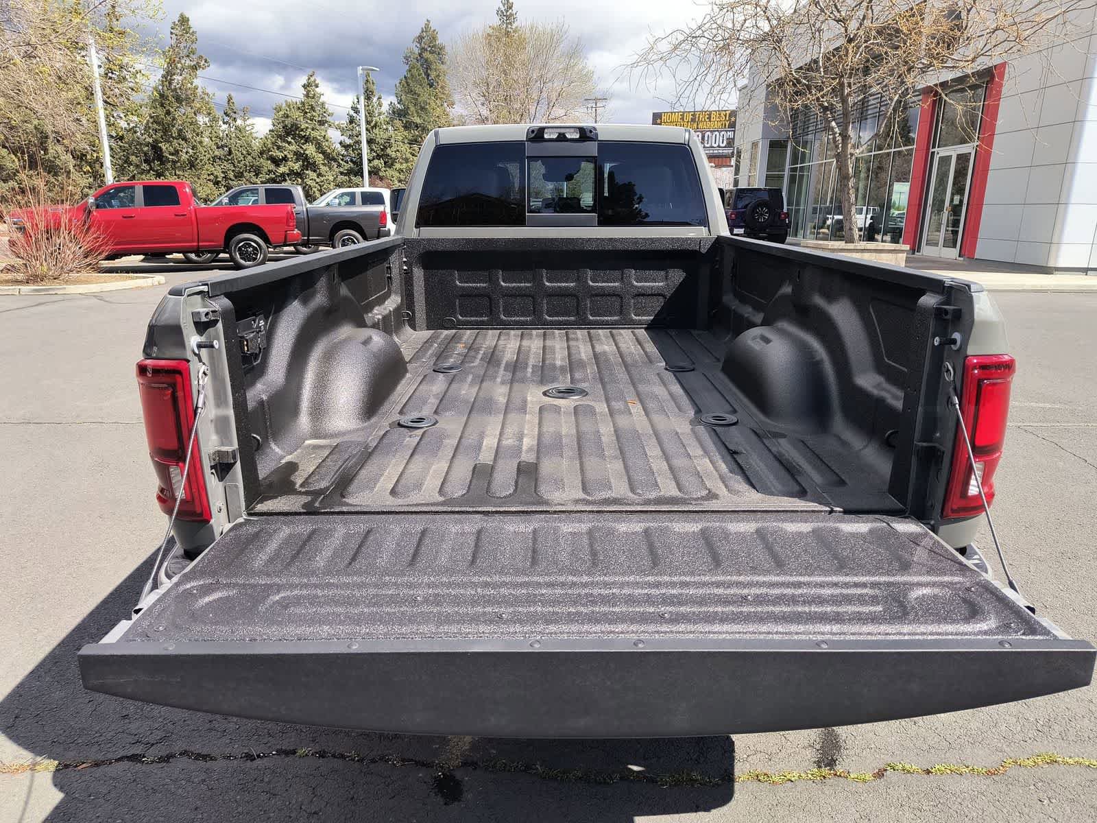 New 2026 RAM 3500 Laramie AWD/4WD image 24