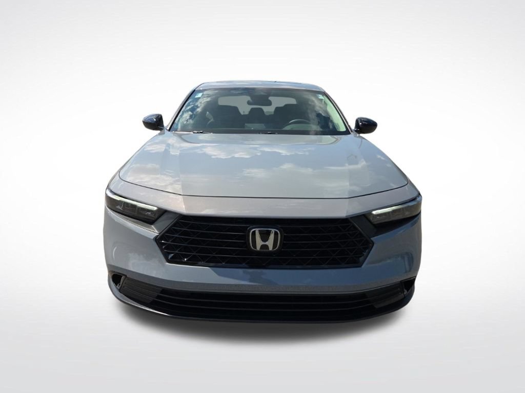Used 2025 Honda Accord SE image 10