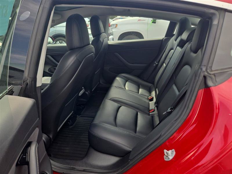 Used 2018 Tesla Model 3 Long Range RWD image 5
