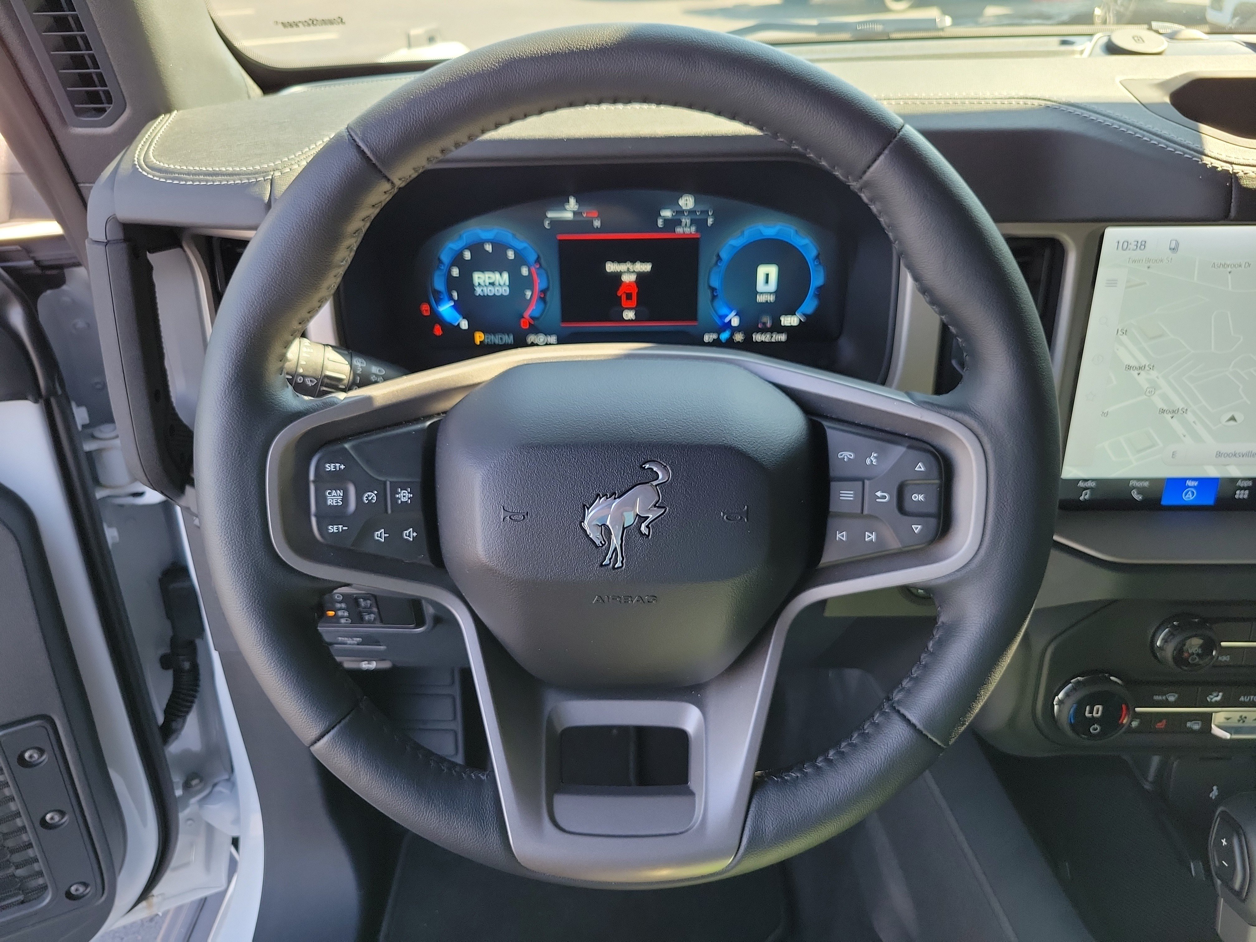 Used 2026 Ford Bronco Outer Banks AWD/4WD image 28