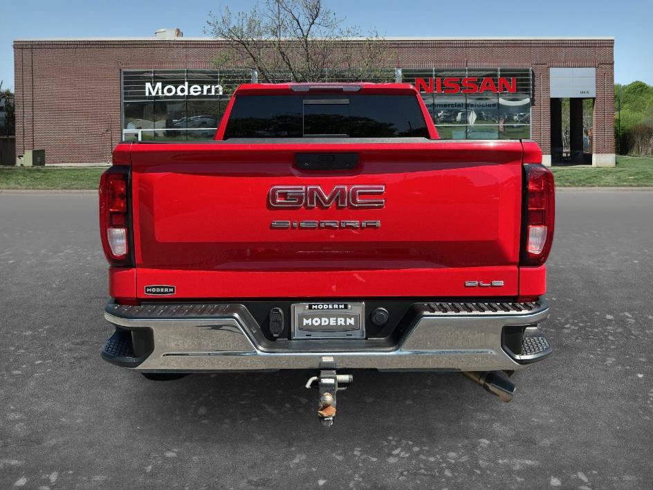 Used 2020 GMC Sierra 1500 SLE w/ SLE Value Package AWD/4WD image 3