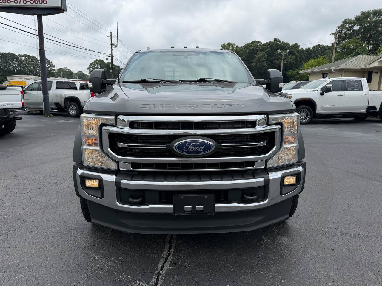 Used 2022 Ford F450 Lariat w/ Lariat Value Package AWD/4WD image 2