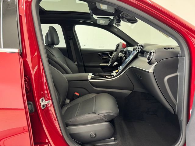 New 2025 Mercedes-Benz GLC 300 image 17