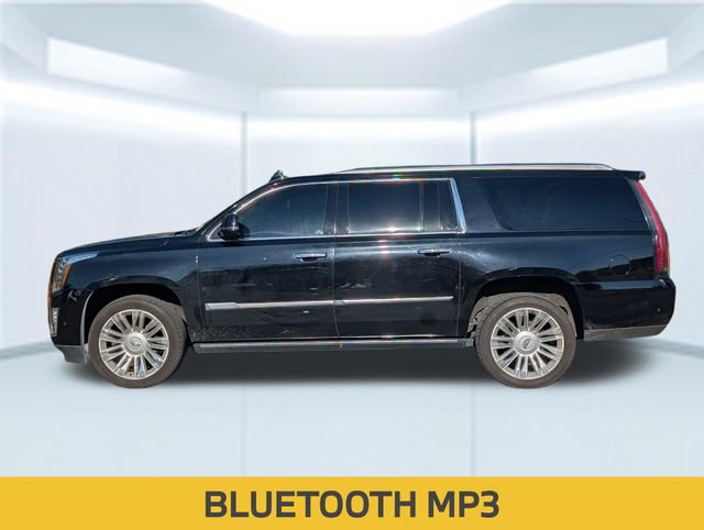 Used 2020 Cadillac Escalade ESV Platinum image 2