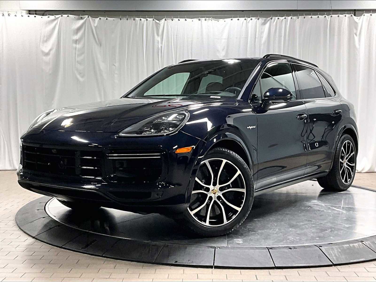 Used 2023 Porsche Cayenne Turbo S image 1