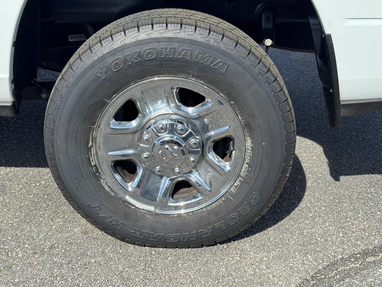 Used 2024 RAM 2500 Tradesman w/ Chrome Appearance Group AWD/4WD image 7