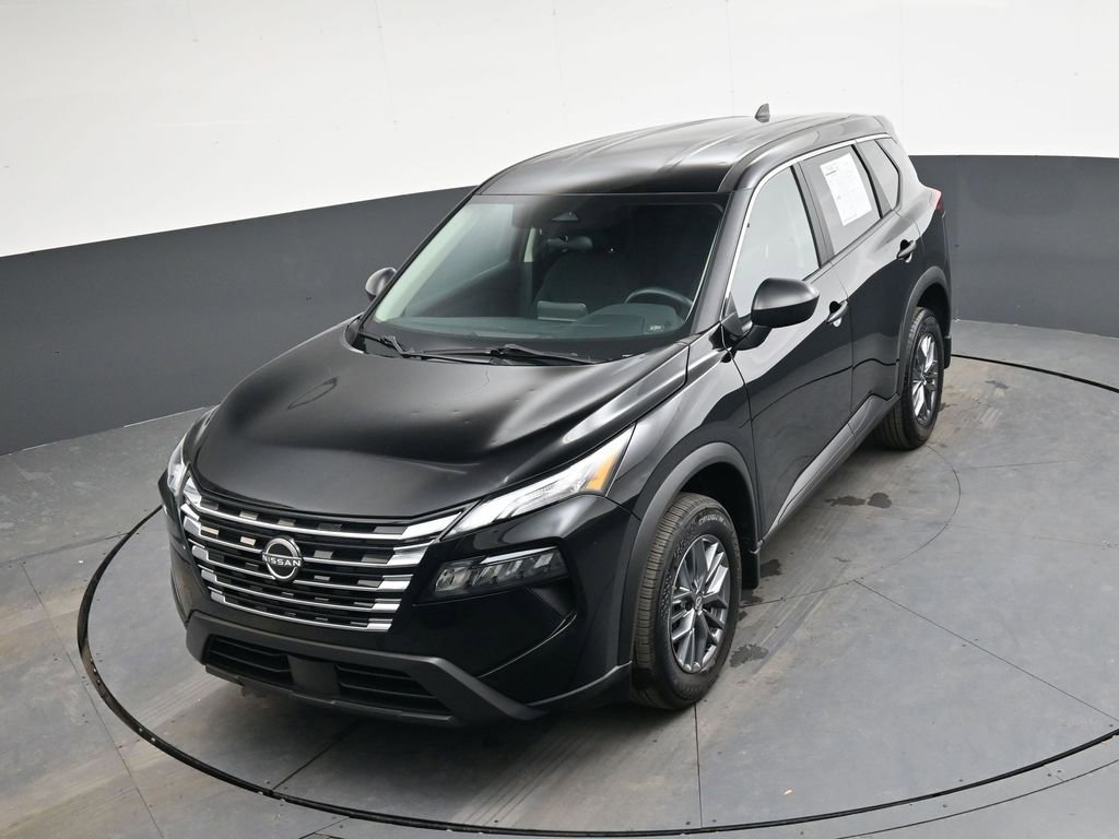 Used 2024 Nissan Rogue S image 31