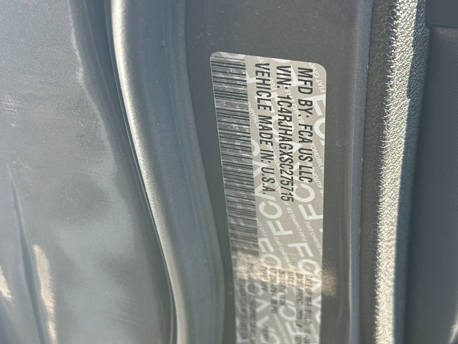 Certified 2025 Jeep Grand Cherokee Altitude image 29