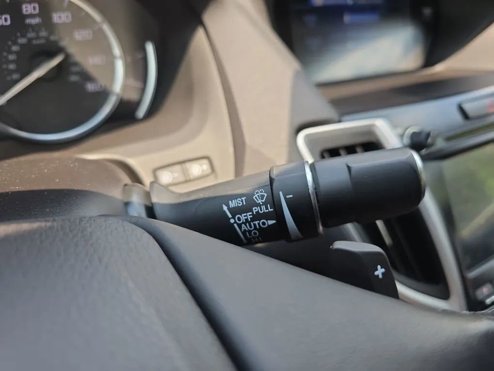 Used 2017 Acura TLX w/ Technology Package FWD image 23