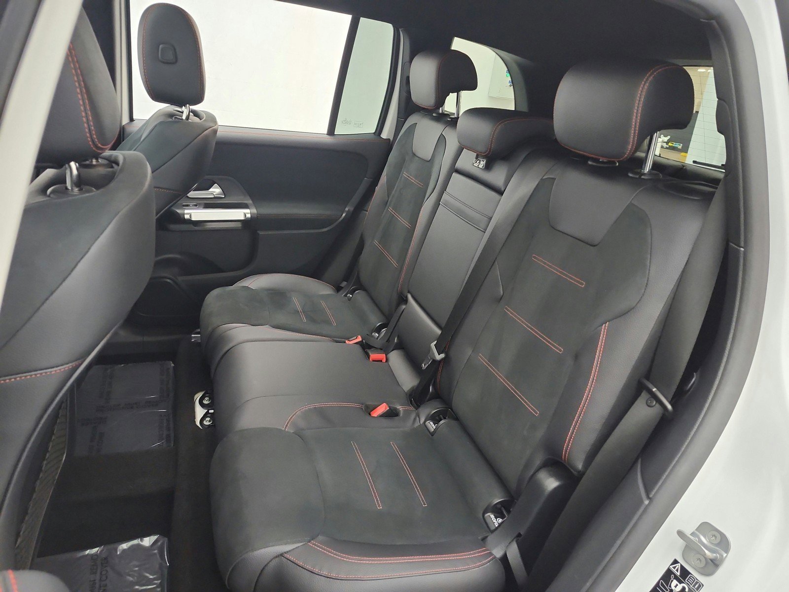 Used 2023 Mercedes-Benz GLB 250 image 16