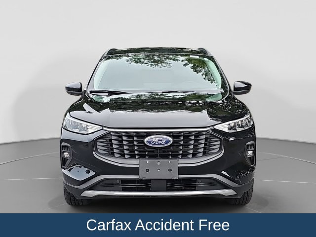 Used 2025 Ford Escape SE FWD image 2