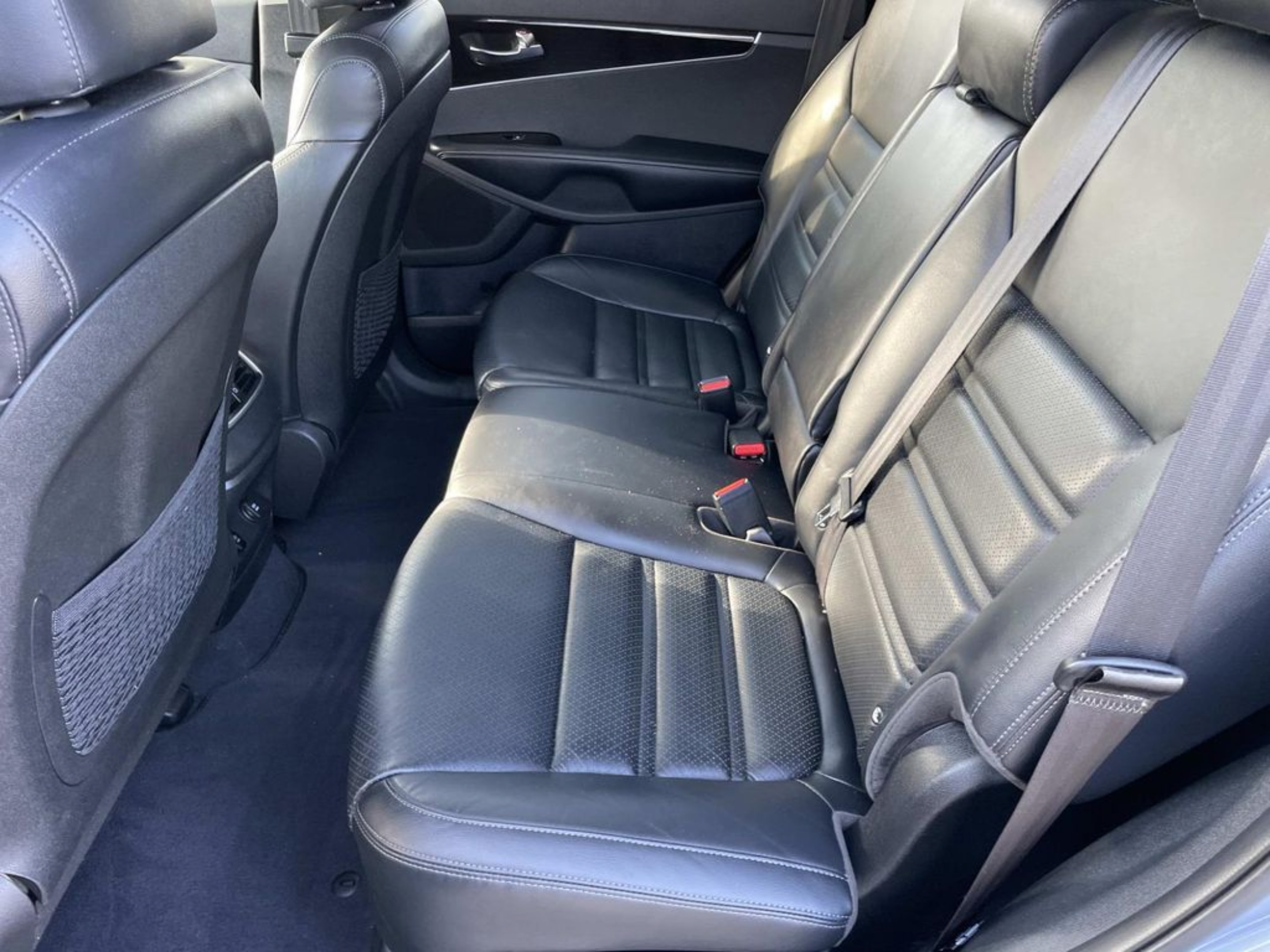 Used 2020 Kia Sorento EX FWD image 12