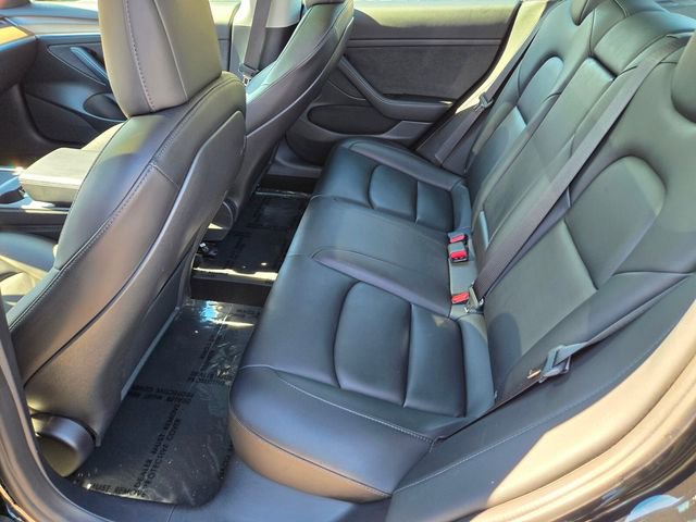 Used 2022 Tesla Model 3 Standard Range image 14