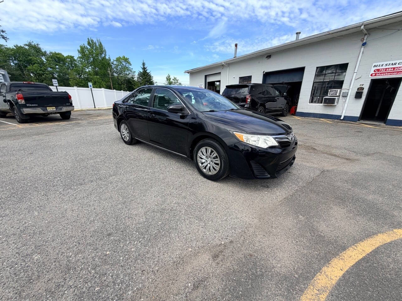 Used 2014 Toyota Camry LE FWD image 15