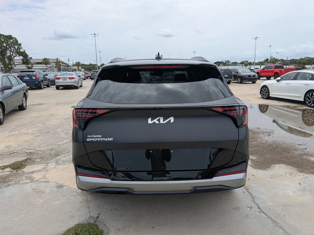Certified 2026 Kia Sportage SX FWD image 7