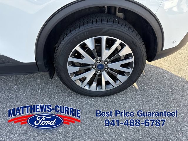 Certified 2020 Ford Escape Titanium FWD image 15