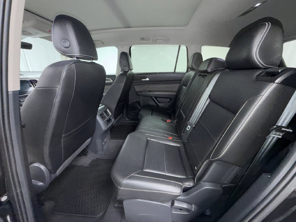 Used 2023 Volkswagen Atlas SE w/ Panoramic Sunroof Package AWD/4WD image 13