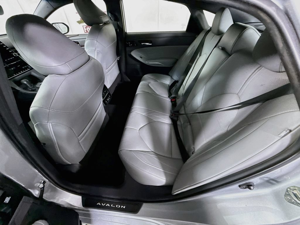 Certified 2021 Toyota Avalon Limited w/ Advanced Safety Package AWD/4WD image 28