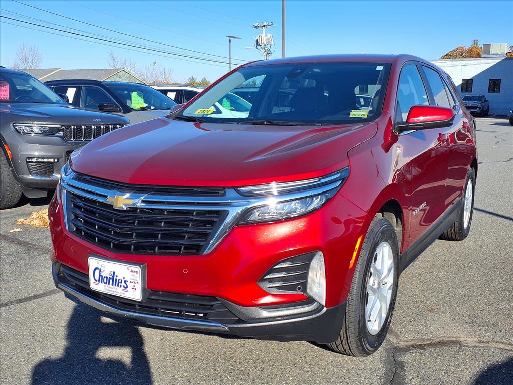 Used 2024 Chevrolet Equinox LT AWD/4WD image 1
