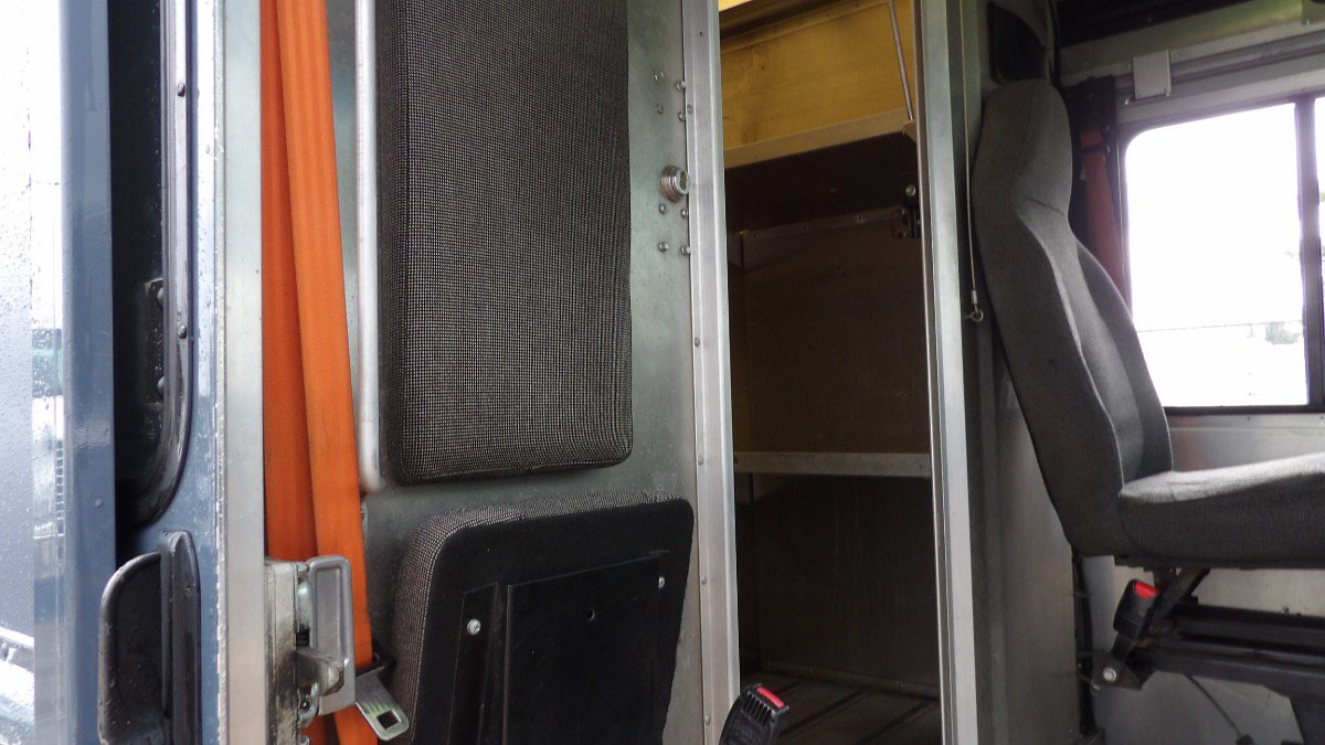Used 2019 Ford E-450 and Econoline 450 Super Duty RWD image 28